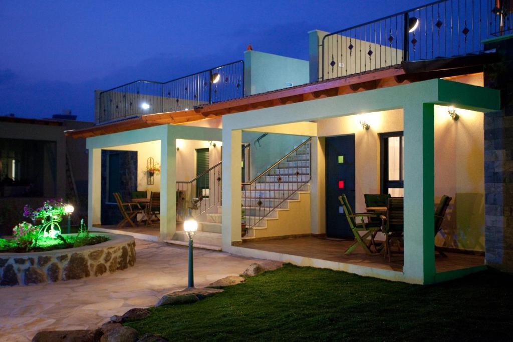 Tenebagolan Suites Zimmers Had Nes Exterior photo